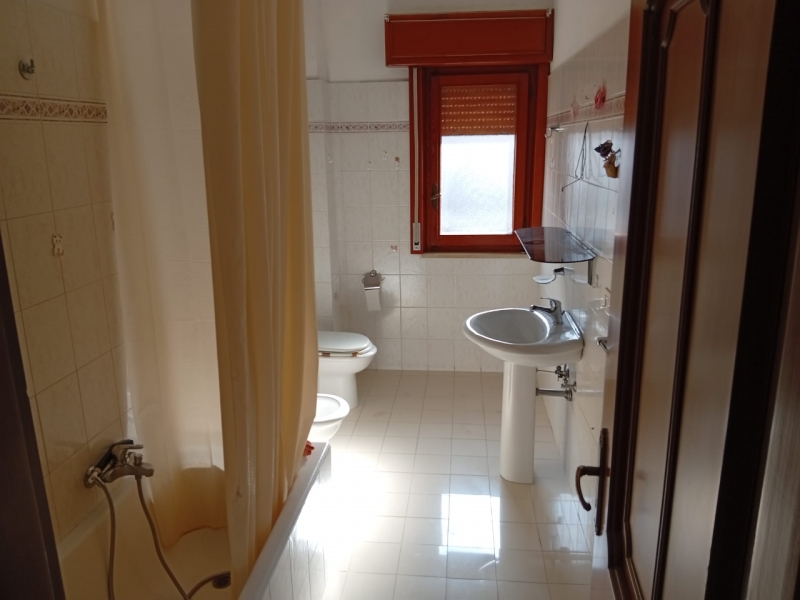 Ampio Appartamento Con Posto Auto Ciccarello 160 Mq