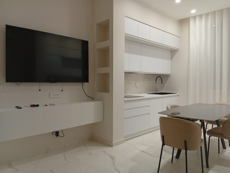 Appartamento Mai Abitato Arredato Via Aschenez