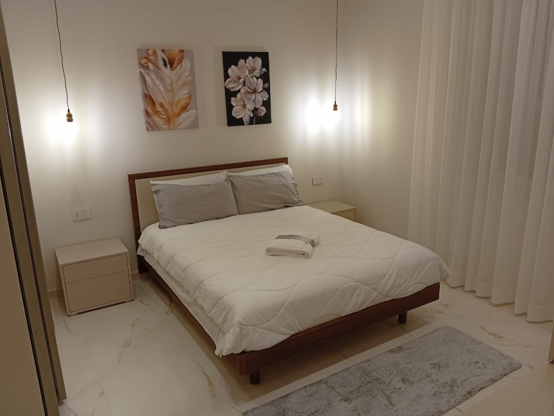 Appartamento Mai Abitato Arredato Via Aschenez