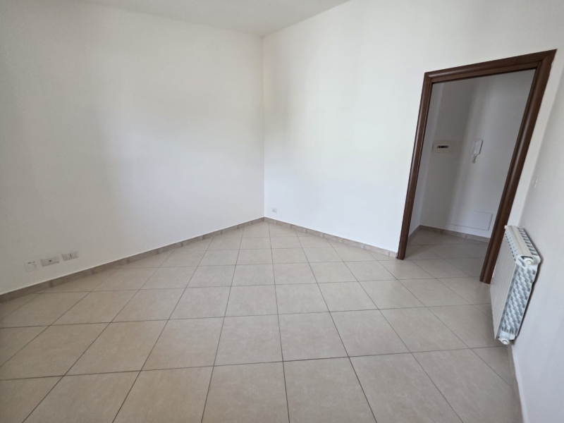 Attico Mansardato Con Posto Auto Catona 80 Mq