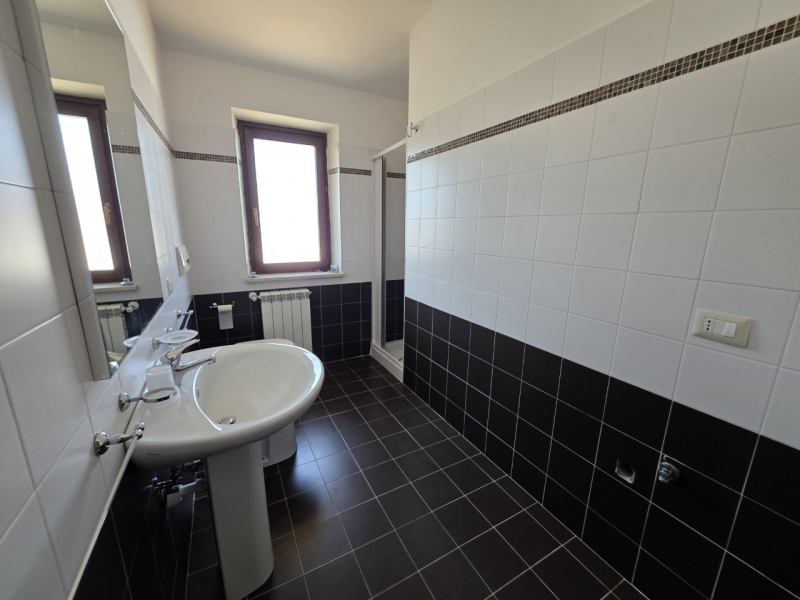 Attico Mansardato Con Posto Auto Catona 80 Mq