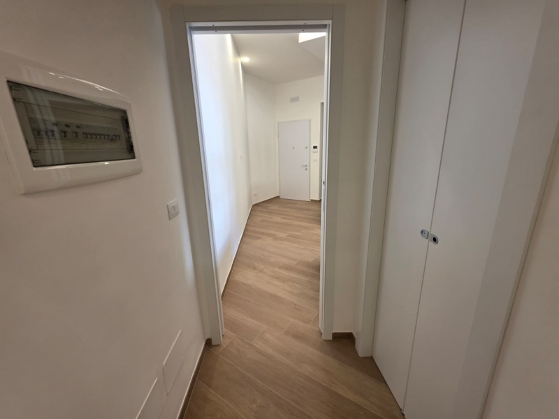 Appartamento Ristrutturato Arredato Viale Amendola 50 Mq