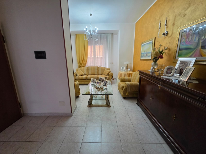 Appartamento Ristrutturato Pressi Ponte Sant'Anna 126 Mq