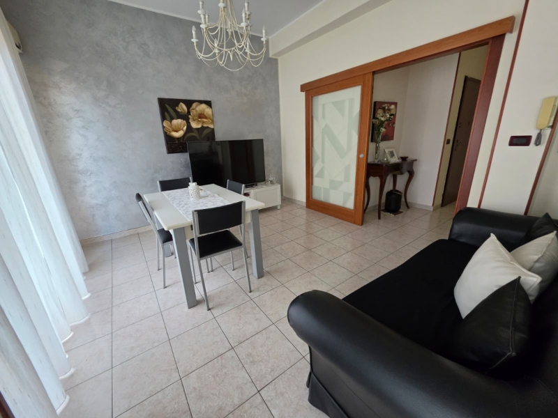 Appartamento Ristrutturato Pressi Ponte Sant'Anna 126 Mq