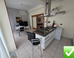 Appartamento Ristrutturato Pressi Ponte Sant'Anna 126 Mq