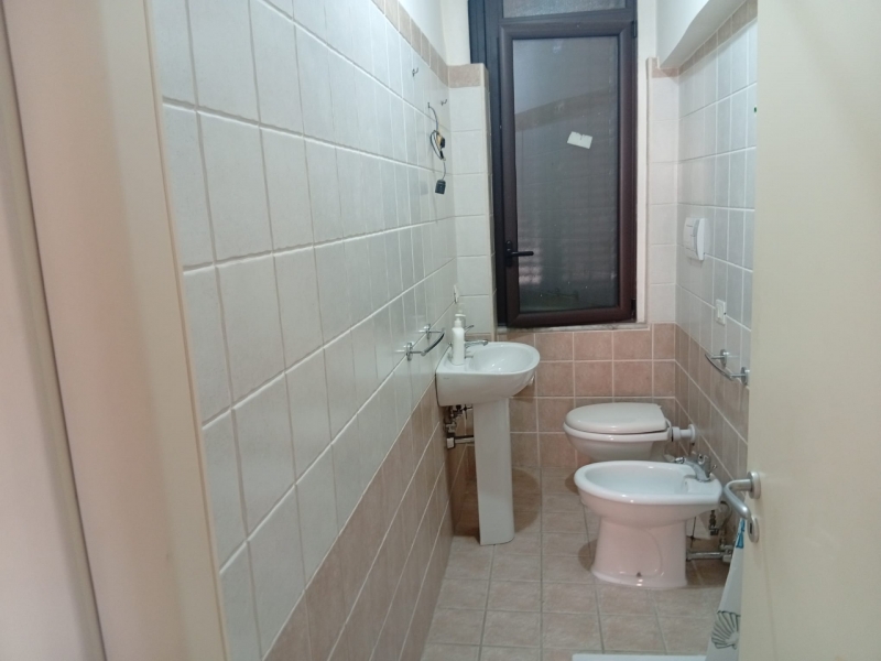 Appartamento Ristrutturato Mai Abitato Arredato Centro 70 Mq