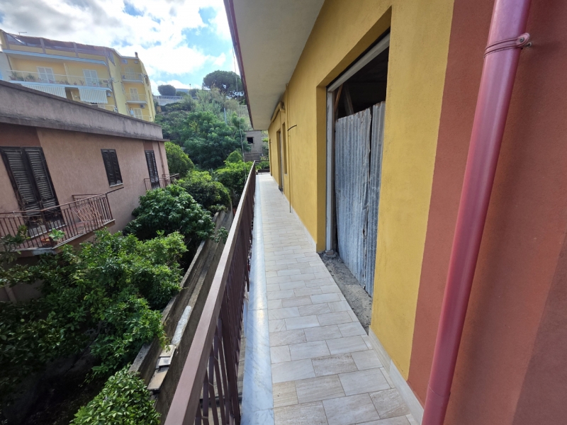 Appartamento Rustico Villa San Giovanni 250 Mq