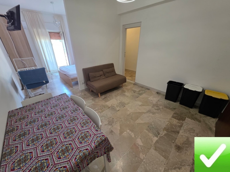 Appartamento Ristrutturato Arredato Via Sbarre Superiori 40 Mq