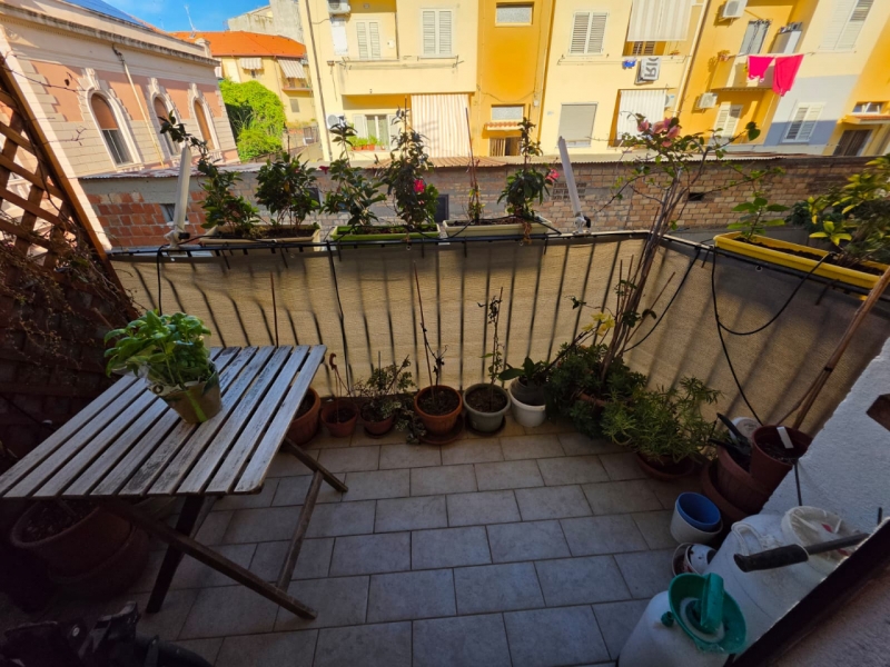 Elegante Appartamento Finemente Ristrutturato Villa San Giovanni 82 Mq