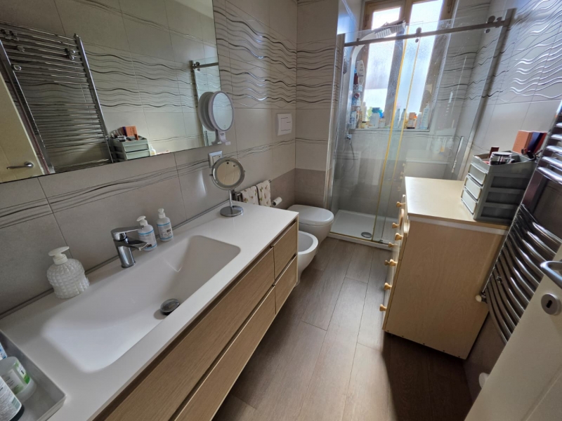Elegante Appartamento Finemente Ristrutturato Villa San Giovanni 82 Mq