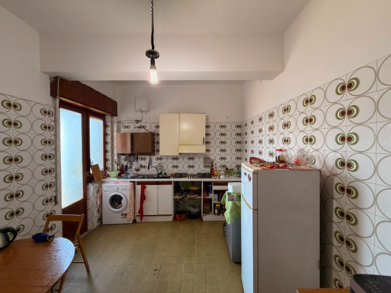 Ampio Appartamento 130 Mq + Porzione Terrazzo Catona