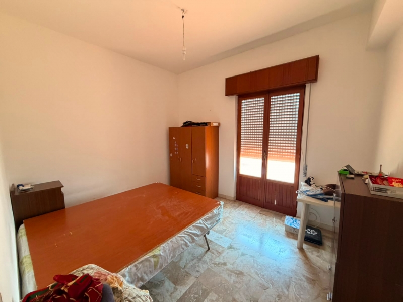 Ampio Appartamento 130 Mq + Porzione Terrazzo Catona