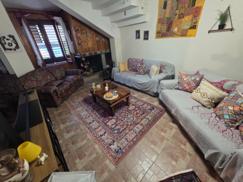 Villa Indipendente Tre Livelli Con Corte Campo Calabro