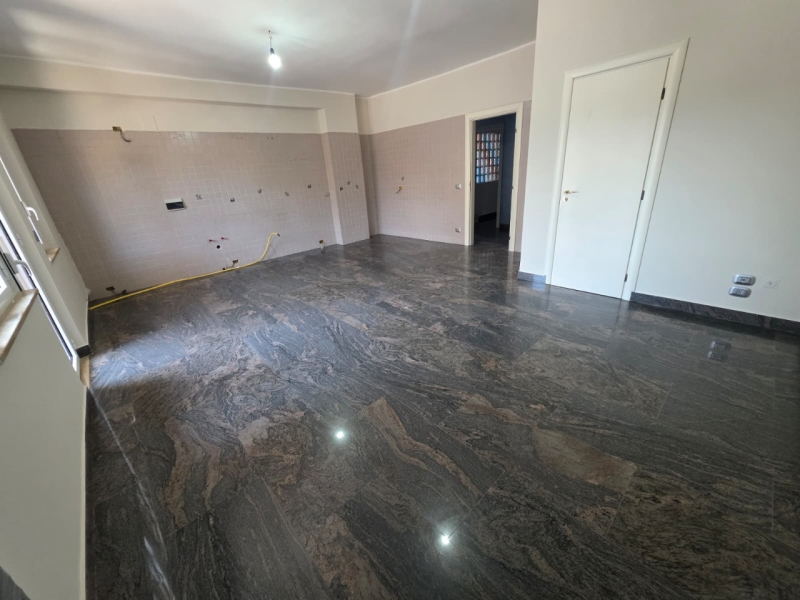 Prestigioso Appartamento Con Veranda Spirito Santo 150 Mq
