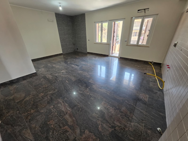 Prestigioso Appartamento Con Veranda Spirito Santo 150 Mq
