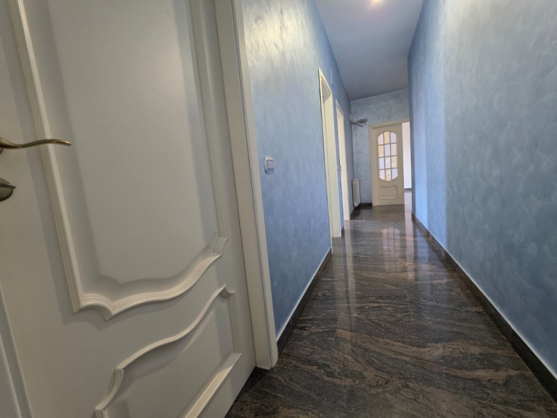 Prestigioso Appartamento Con Veranda Spirito Santo 150 Mq