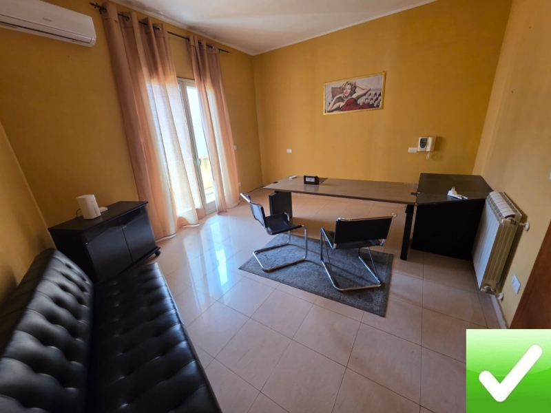 Appartamento Uso Studio Viale Laboccetta 60 Mq
