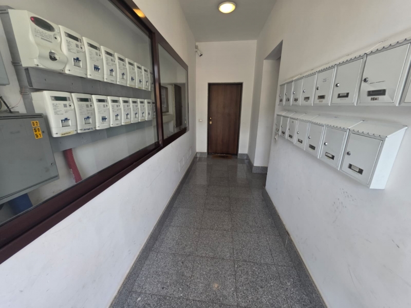 Appartamento Arredato Con Veranda e Posto Auto Ravagnese