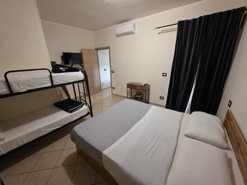 Appartamento Ristrutturato Arredato Con Veranda Villa San Giovanni