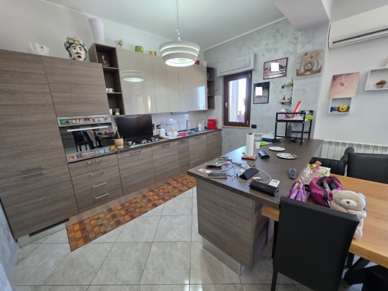 Appartamento Ristrutturato Arredi Nuovi + Garage Bova Marina