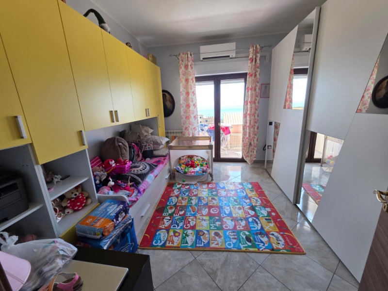 Appartamento Ristrutturato Arredi Nuovi + Garage Bova Marina
