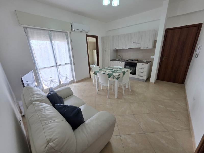Appartamento Ristrutturato Arredato Palizzi 87 Mq