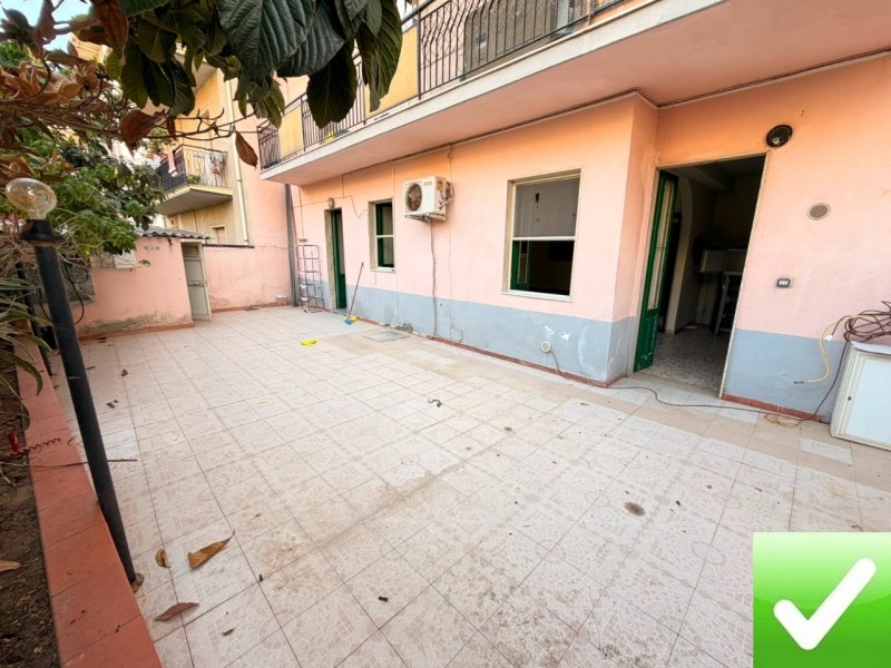 Appartamento 123 Mq Con Cortile 45 Mq Saracinello