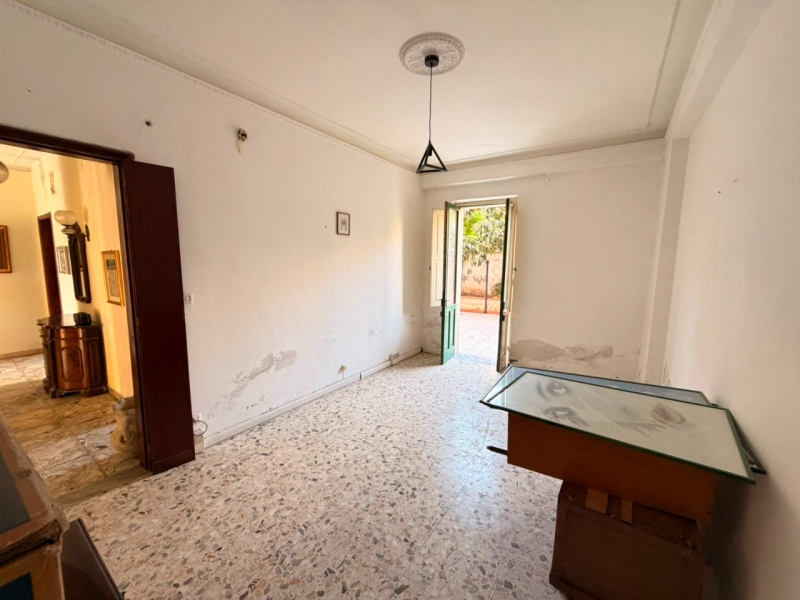 Appartamento 123 Mq Con Cortile 45 Mq Saracinello