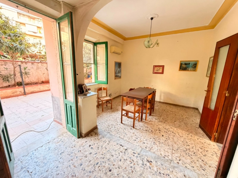 Appartamento 123 Mq Con Cortile 45 Mq Saracinello