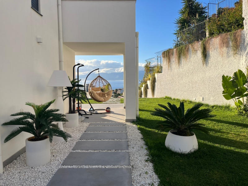  Prestigiosa Villa Nuova Arredata + Piscina + Garage Mortara