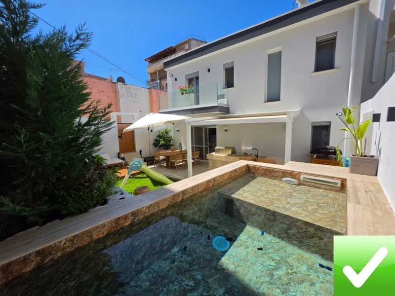 Villino Indipendente Super Design Su Due Livelli Con Giardino Reggio Campi