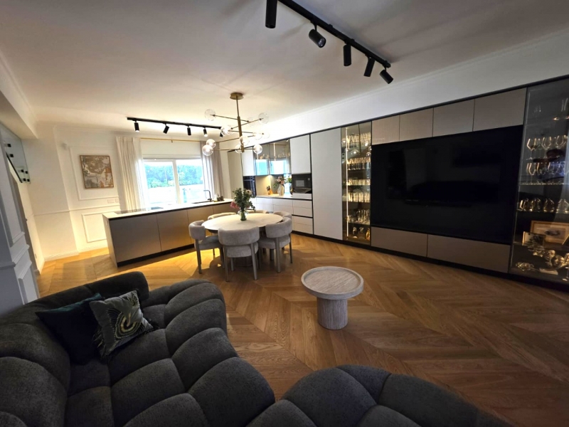 Villino Indipendente Super Design Su Due Livelli Con Giardino Reggio Campi