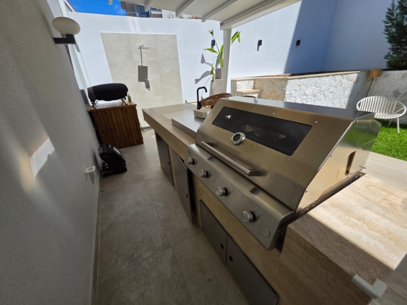 Villino Indipendente Super Design Su Due Livelli Con Giardino Reggio Campi