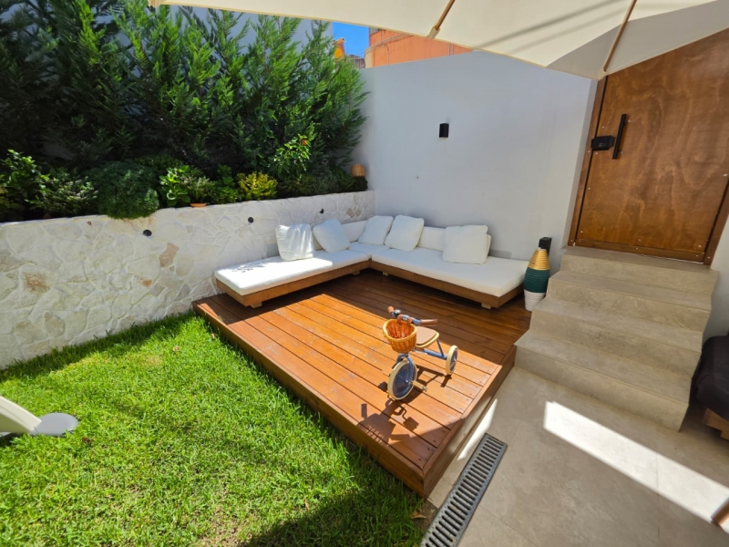 Villino Indipendente Super Design Su Due Livelli Con Giardino Reggio Campi