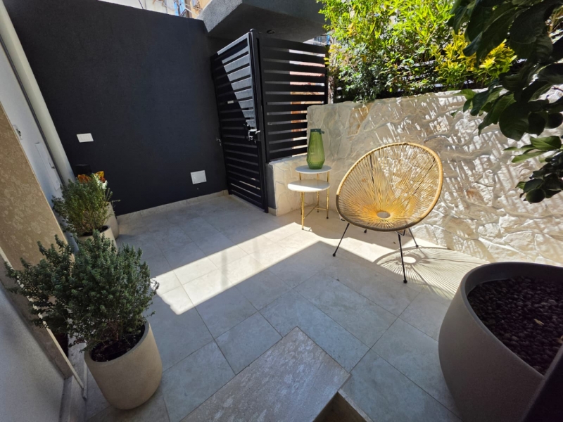 Villino Indipendente Super Design Su Due Livelli Con Giardino Reggio Campi