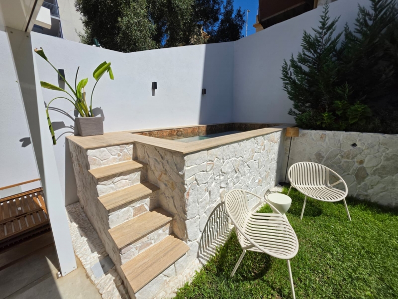 Villino Indipendente Super Design Su Due Livelli Con Giardino Reggio Campi