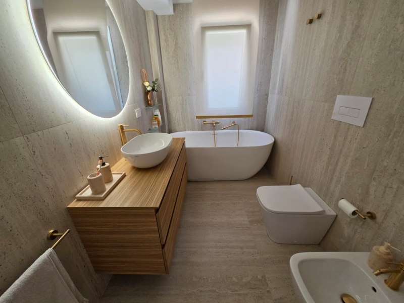 Villino Indipendente Super Design Su Due Livelli Con Giardino Reggio Campi