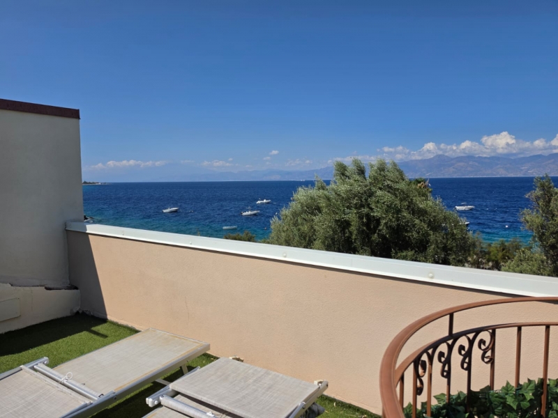 Attico Arredato Panoramico Fronte Mare Pellaro 