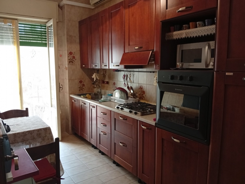 Appartamento Arredato Viale Calabria 100 Mq