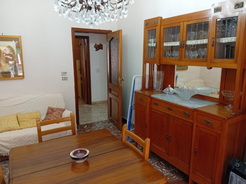 Appartamento Arredato Viale Calabria 100 Mq