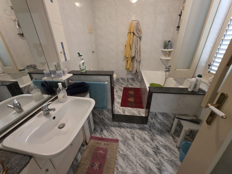 Casa Indipendente Due Livelli Lazzaro