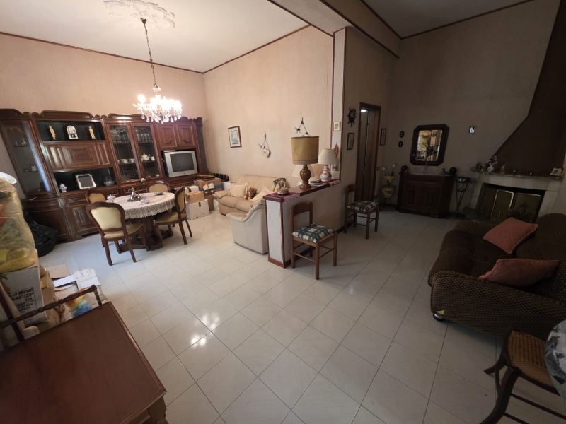 Casa Indipendente Due Livelli Lazzaro