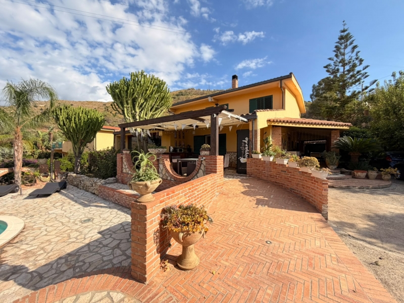 Prestigiosa Villa Con Piscina & B&B Pellaro Lotto 1500 Mq