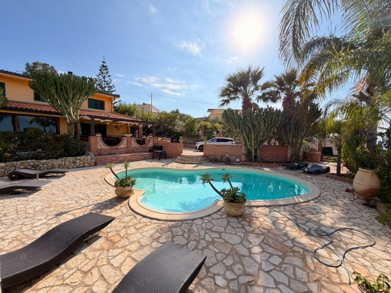 Prestigiosa Villa Con Piscina & B&B Pellaro Lotto 1500 Mq