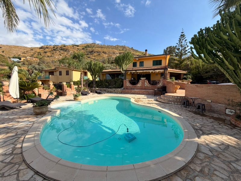 Prestigiosa Villa Con Piscina & B&B Pellaro Lotto 1500 Mq