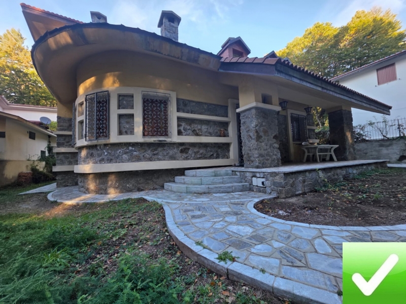 Villa Indipendente 200 Mq Con Giardino 550 Mq Gambarie 