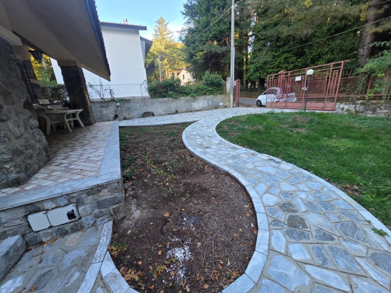 Villa Indipendente 200 Mq Con Giardino 550 Mq Gambarie 