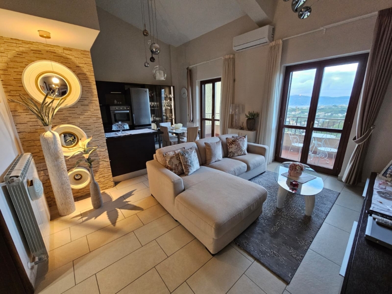 Semi Indipendente Esclusivo: 2 Unità Rifiniture Di Pregio Panoramico + Garage + 4 Posti Auto Arghillà