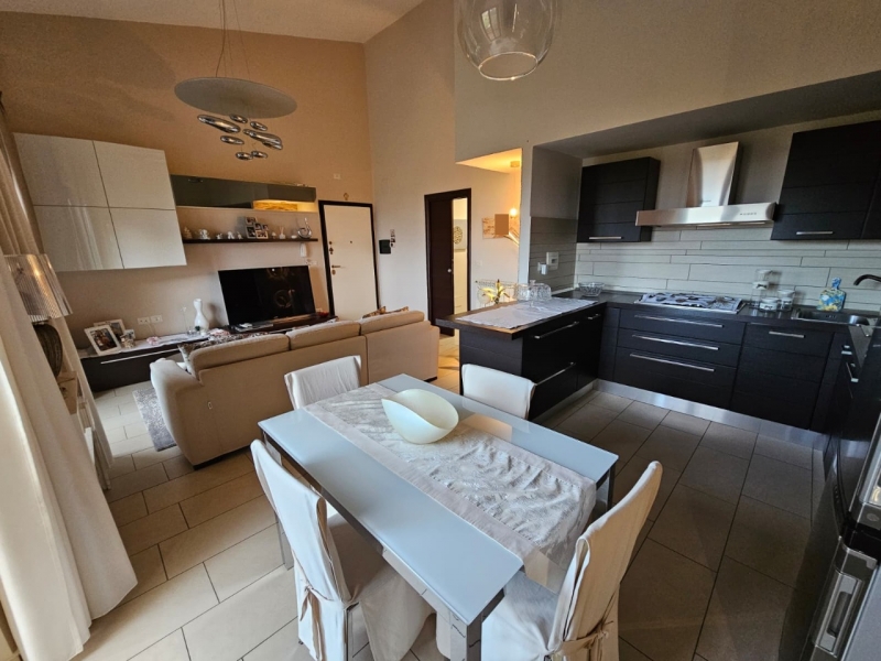 Semi Indipendente Esclusivo: 2 Unità Rifiniture Di Pregio Panoramico + Garage + 4 Posti Auto Arghillà
