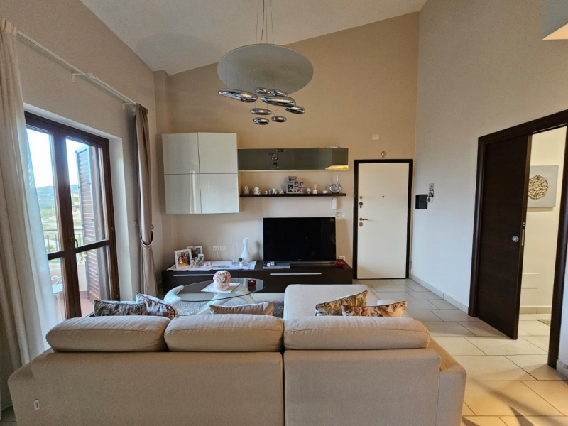 Semi Indipendente Esclusivo: 2 Unità Rifiniture Di Pregio Panoramico + Garage + 4 Posti Auto Arghillà